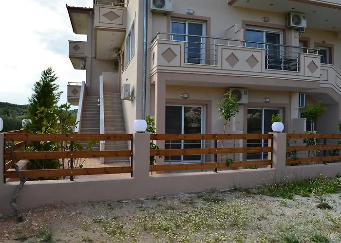 Thassos Grand & לימנריה